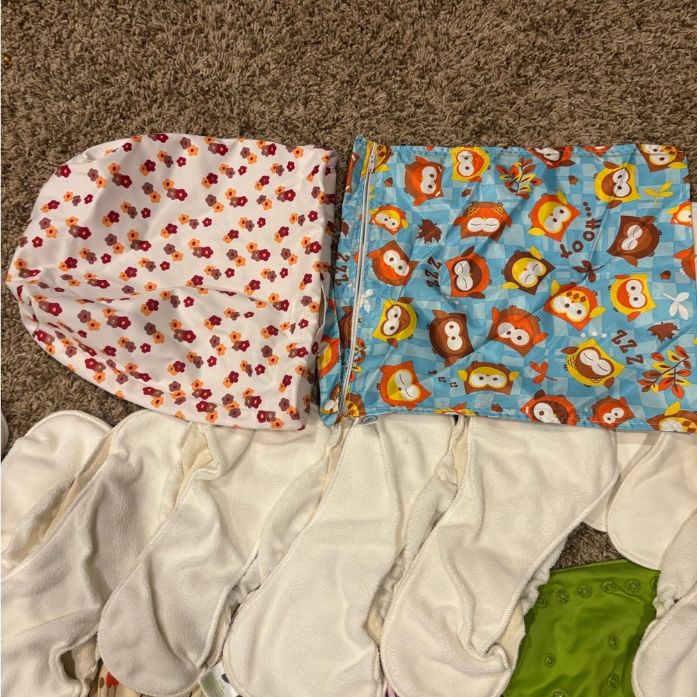 Vibrant Diaper Cover Set for Kids - Picture 6 of 6